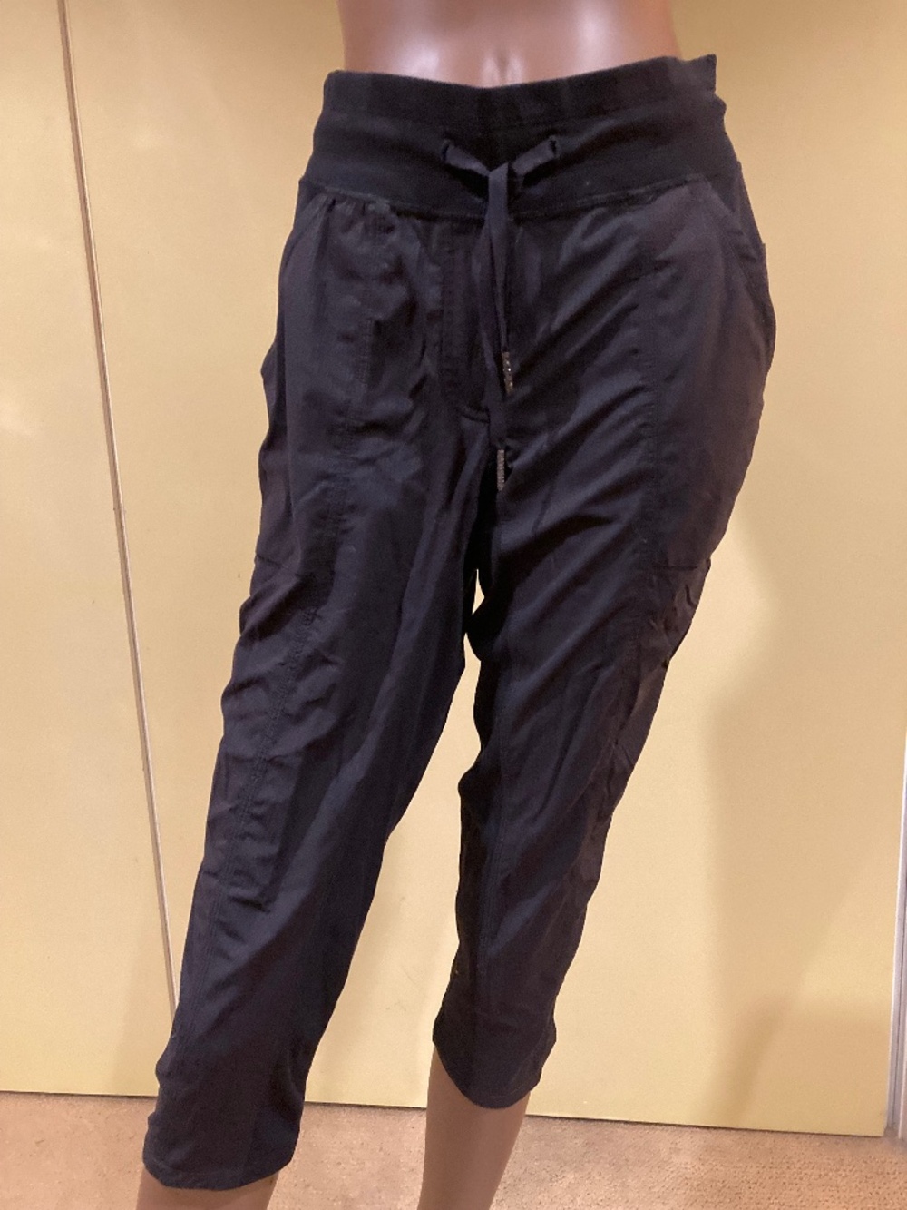 lululemon athletica Black Capri Jogger Pants